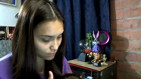 Pau online show from August 5, 5:47 am