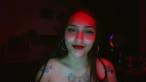 Pau online show from May 31, 6:19 am