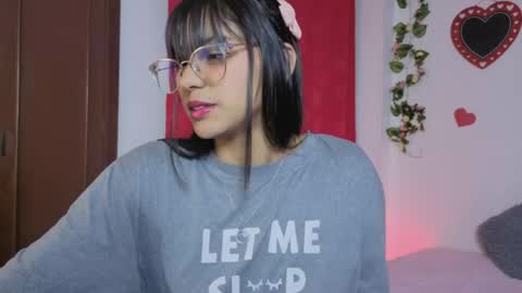Paula  online show from June 5, 6:52 am