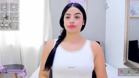 Snapshot of paulafer_ chatting on February 10, 7:38 pm online show from February 10, 7:38 pm