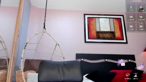 Snapshot of paulafer_ chatting on February 12, 8:07 pm online show from February 12, 8:07 pm