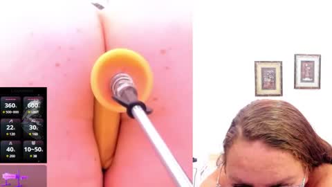 Snapshot of paulina_davis_ chatting on March 7, 9:51 am Paulina Davis online show from March 7, 9:51 am