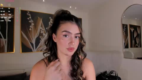 Paulina Santos  online show from February 5, 8:34 pm