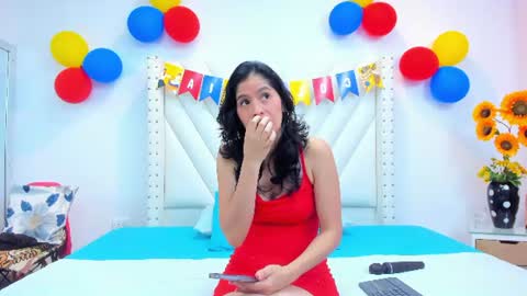 paulinavera online show from June 15, 2:28 pm