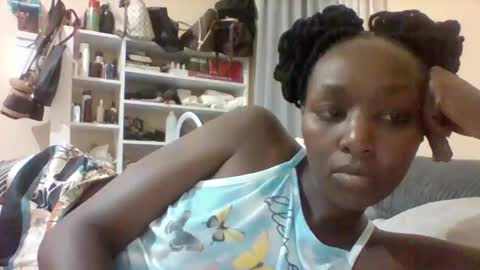 pauline19932016 online show from October 30, 1:12 pm