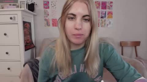 Allisses online show from February 15, 11:17 am