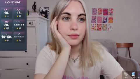 Allisses online show from October 18, 7:22 am