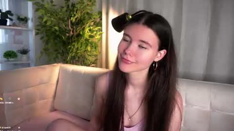 Beautiful Mila online show from June 24, 3:27 am