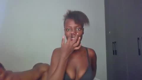 peach_ebonny online show from May 19, 6:42 am