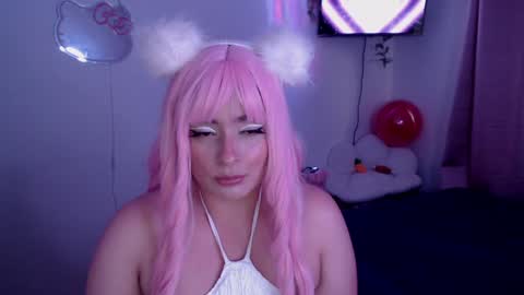 peacherry_ online show from January 14, 11:05 pm