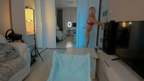 peachju1cy online show from January 9, 2:54 am