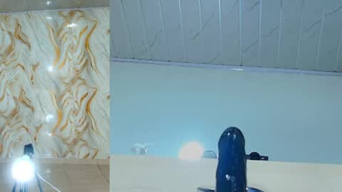 peachy__baby online show from May 31, 1:39 pm