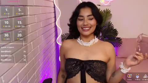 peachy_tay online show from December 14, 7:30 pm