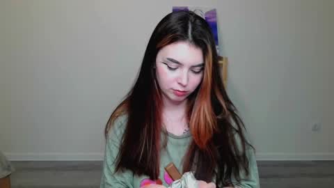 Snapshot of peachybabe__ chatting on February 25, 7:27 pm Peachy online show from February 25, 7:27 pm
