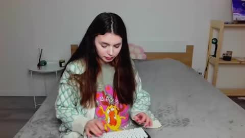Snapshot of peachybabe__ chatting on March 5, 3:51 pm Peachy online show from March 5, 3:51 pm