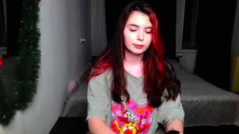 Snapshot of peachybabe__ chatting on December 23, 10:44 pm Peachy online show from December 23, 10:44 pm