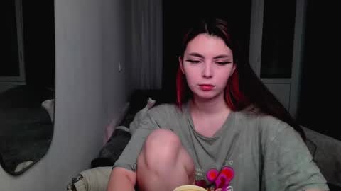 Snapshot of peachybabe__ chatting on January 11, 11:35 pm Peachy online show from January 11, 11:35 pm