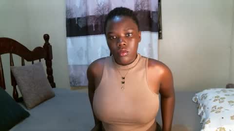Snapshot of peachygirl255 chatting on September 12, 4:03 pm Peachy online show from September 12, 4:03 pm