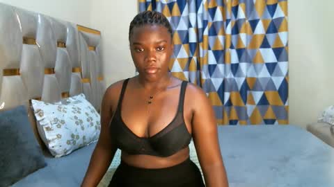 Snapshot of peachygirl255 chatting on September 25, 7:18 am Peachy online show from September 25, 7:18 am