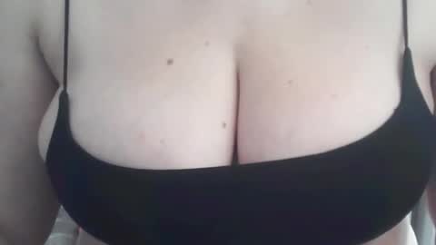 peachyshow online show from September 15, 3:31 pm