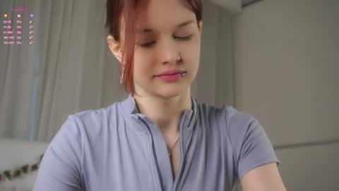 Lily online show from April 18, 1:19 am