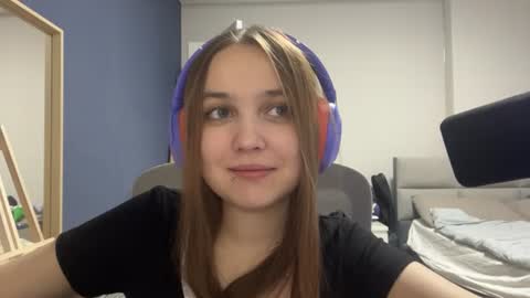 Luna Vale online show from June 30, 8:19 pm