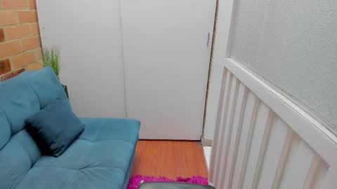 Penelope online show from April 6, 6:42 pm