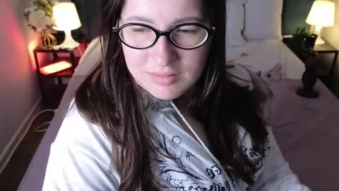 Hi  Im Peneloppa online show from April 18, 9:37 pm