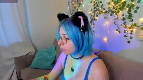 Snapshot of penny_stanley chatting on September 12, 2:45 am penny online show from September 12, 2:45 am