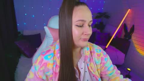 Dia  online show from November 4, 5:23 am