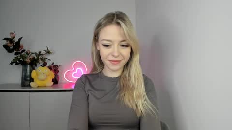 Cindy online show from February 12, 6:19 am