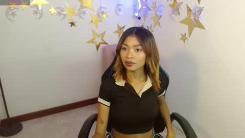 Perla online show from November 27, 7:17 pm