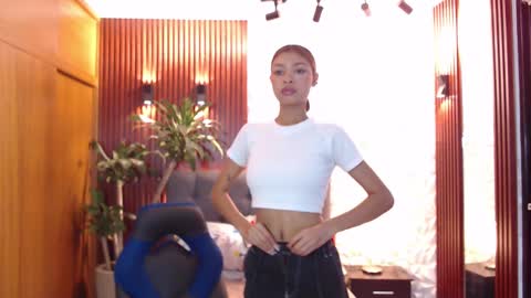 Snapshot of perla_st chatting on March 12, 12:15 pm Perla online show from March 12, 12:15 pm