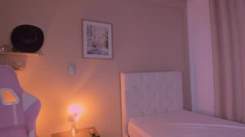 Marie online show from March 30, 11:10 am