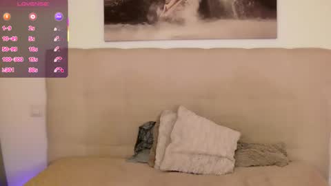 Peters Emily online show from March 8, 2:04 am