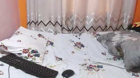 love online show from May 21, 7:39 am