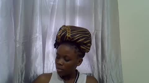 petite_melan online show from October 22, 8:41 am