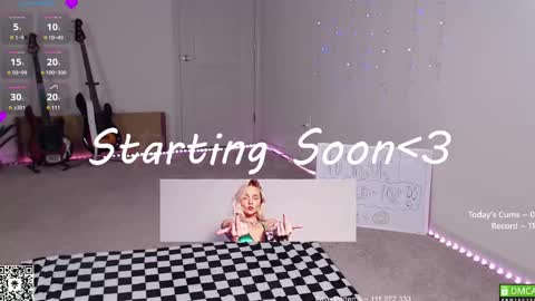 PiperAvery online show from February 19, 8:52 pm