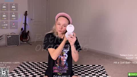 PiperAvery online show from January 11, 9:31 pm