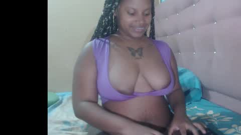 petitechocolatemommy online show from January 6, 10:46 pm