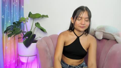 Danna  online show from December 3, 10:07 pm