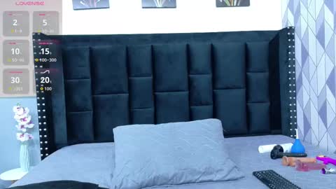 little sharon online show from October 8, 3:00 am