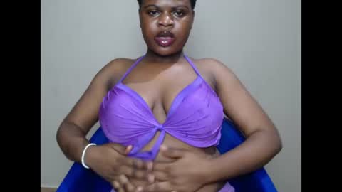 Call Me KiKi online show from July 20, 2:03 am