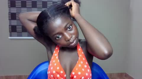 petitexxebony online show from July 25, 2:51 am