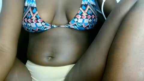 petitgirl88 online show from June 21, 6:17 am