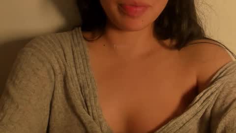 Snapshot of petitgirl_ chatting on October 1, 11:20 pm J A S S online show from October 1, 11:20 pm