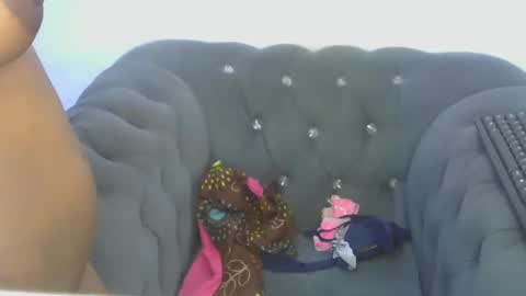 petitpearl online show from January 25, 5:40 am