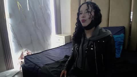 Moon  online show from October 21, 12:31 pm