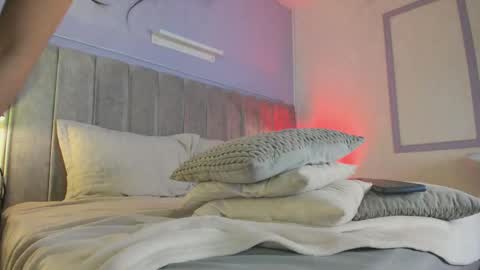 Snapshot of peytonn_monroe chatting on October 8, 4:00 pm peytonn_monroe online show from October 8, 4:00 pm