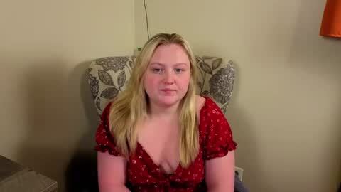PhatAssBlond online show from June 21, 12:36 am